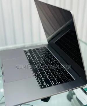 Laptop Apple MacBook Air 2024 M3 15-Inch 8GB Apple M3 SSD 256GB