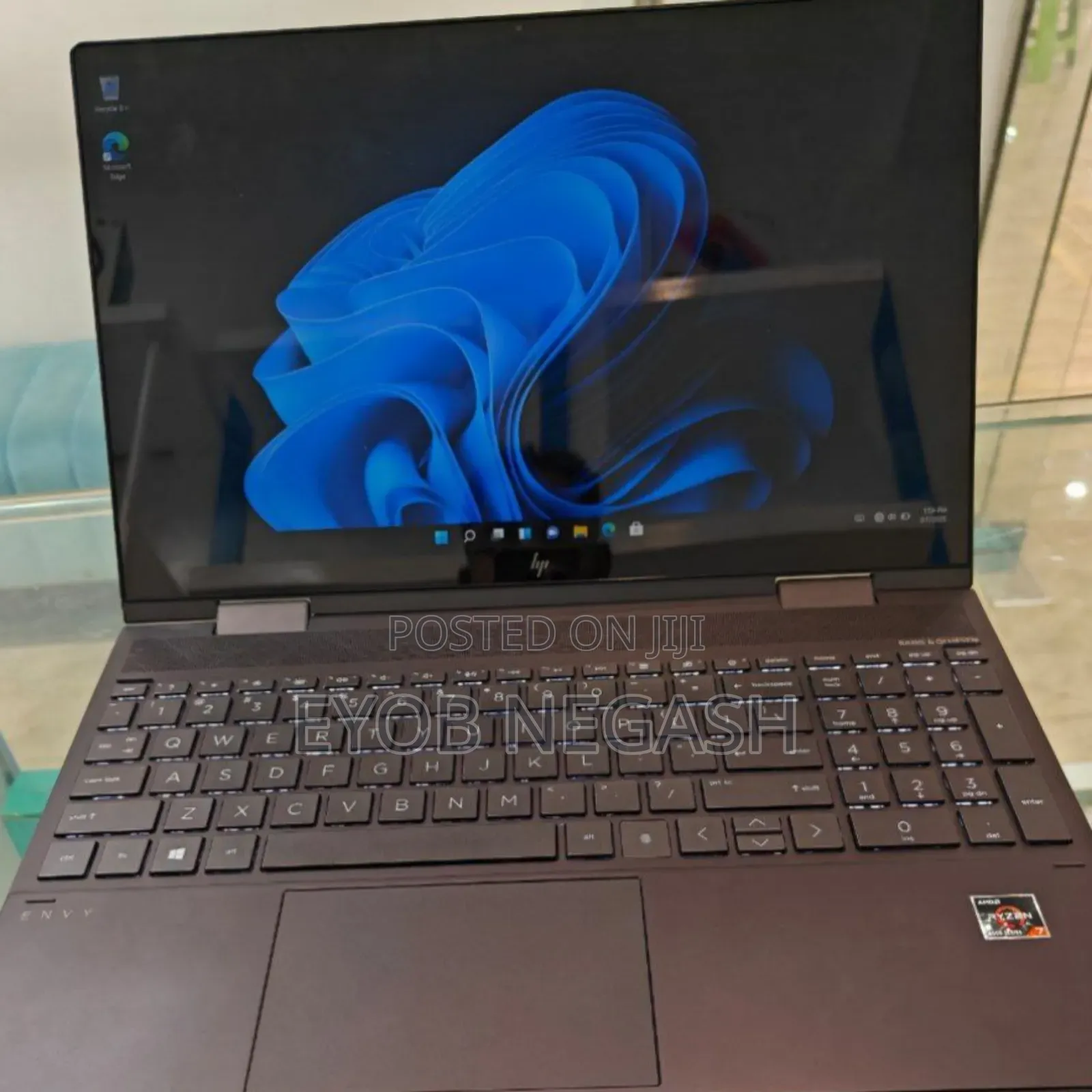 New Laptop HP Envy X360 12GB AMD Ryzen 7 SSD 512GB