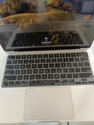 New Laptop Apple MacBook Pro 2023 M3 14-Inch 8GB Apple M3 SSD 512GB