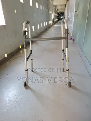 Adjustable Walkers Canes፹฿6240-Jr Dual Blue Release Walker