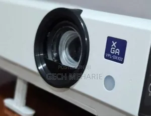 High Quality Sony VPL-Dx102 Projector White