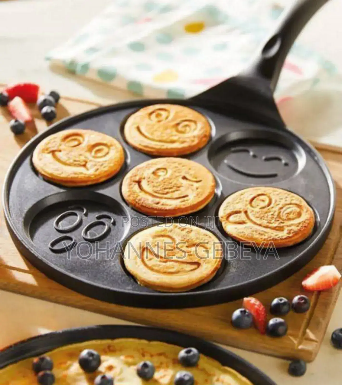 Smiley Face Non Stick Pancake Pan