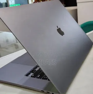 New Laptop Apple MacBook Pro 2019 16GB Intel Core I7 SSD 1T