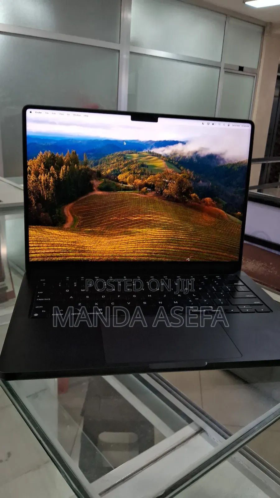 New Laptop Apple MacBook Pro 18GB Apple M3 SSD 512GB