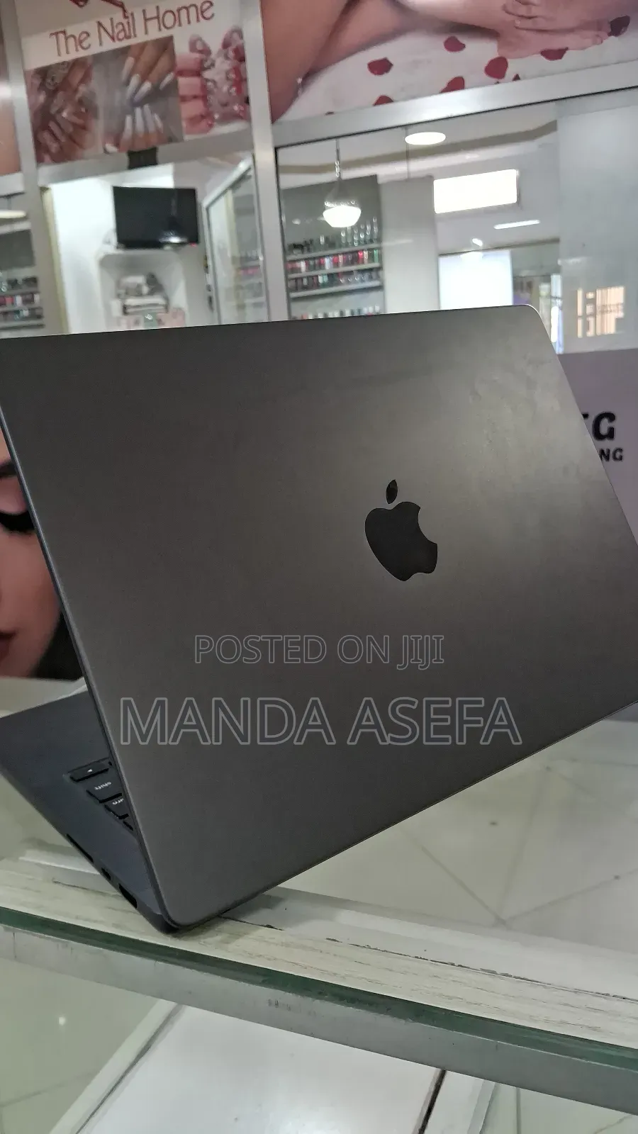 New Laptop Apple MacBook Pro 18GB Apple M3 SSD 512GB