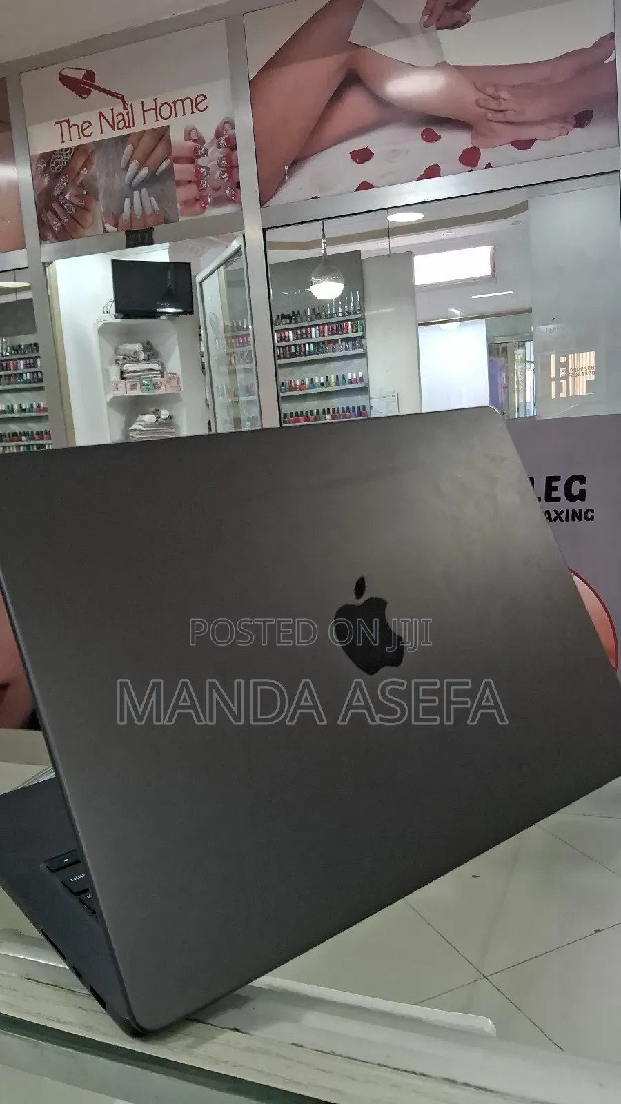 New Laptop Apple MacBook Pro 18GB Apple M3 SSD 512GB