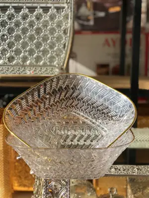 Photo - የዳቦ የፈንድሻ የፍሩት ማቅረቢያ