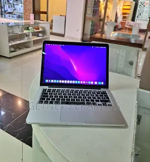 Photo - New Laptop Apple MacBook Pro 2015 8GB Intel Core i5 SSD 256GB