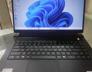 New Laptop Alienware M15 R3 16GB AMD Ryzen 7 SSD 512GB