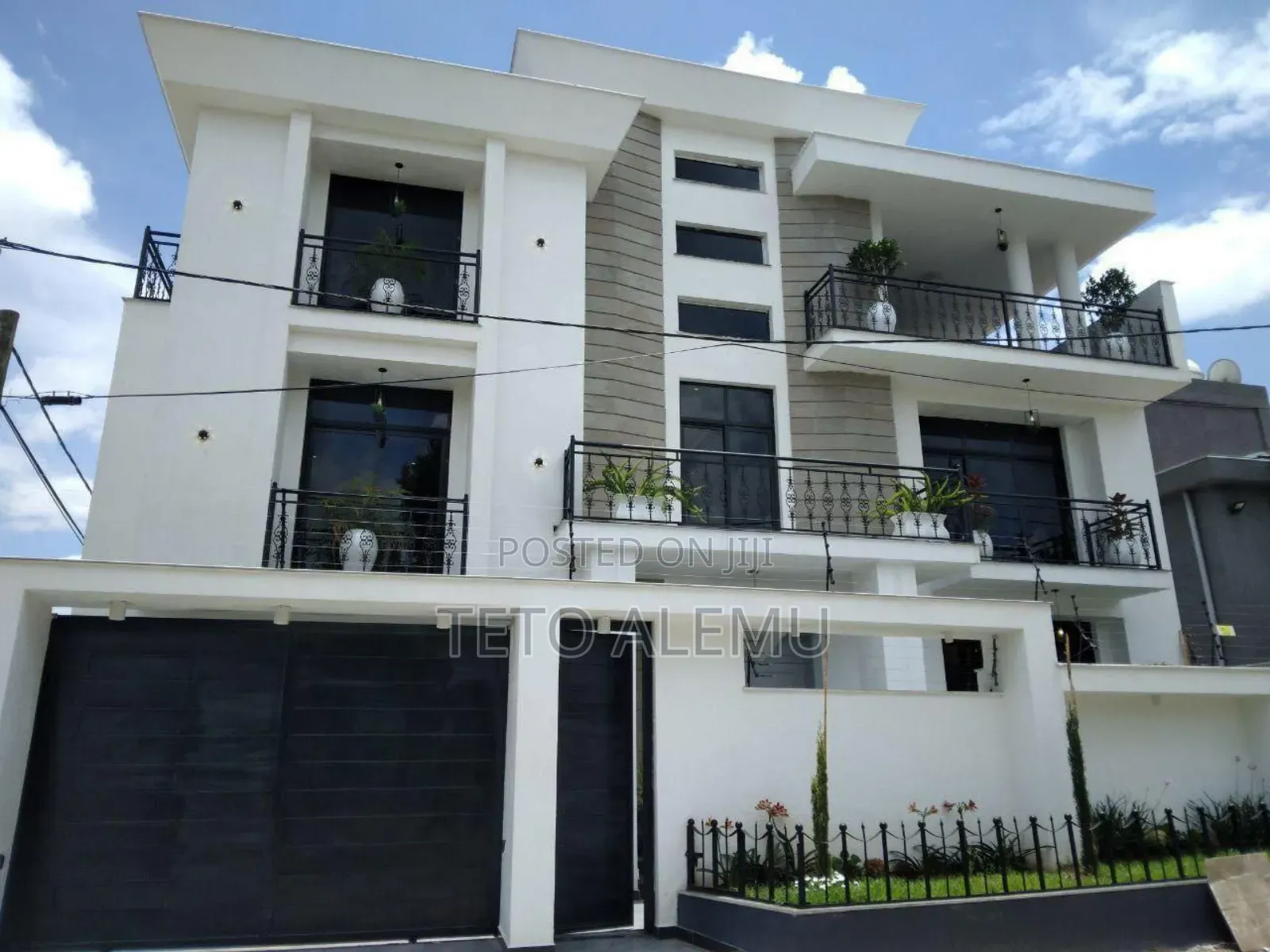 9bdrm House in Luxury House For, Bole for sale