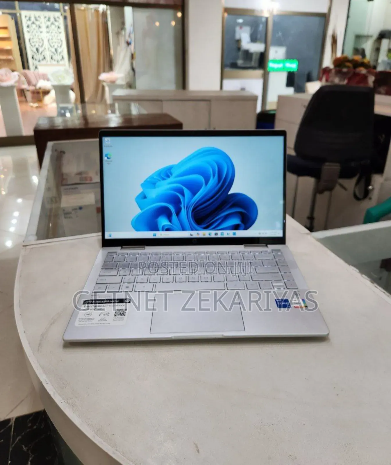 New Laptop HP Envy X360 8GB Intel Core I5 SSD 512GB