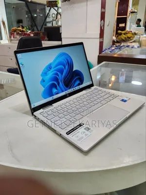 New Laptop HP Envy X360 8GB Intel Core I5 SSD 512GB