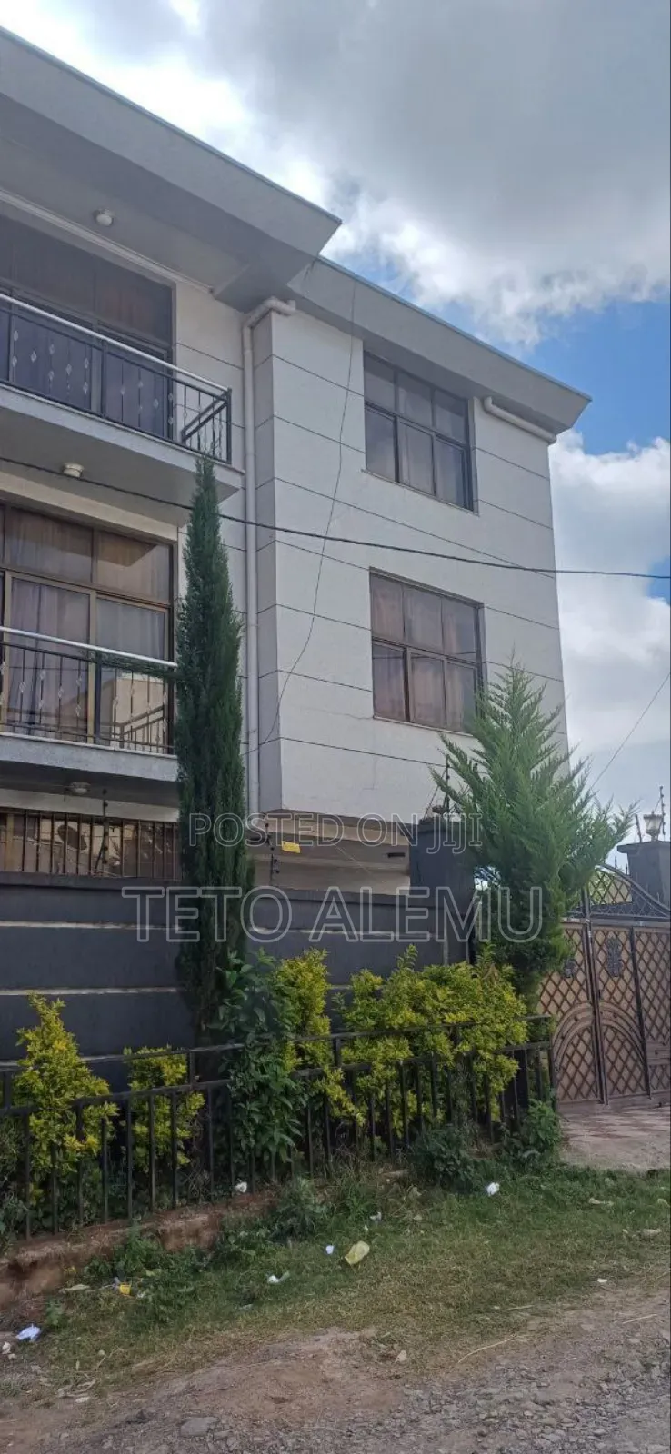6bdrm House in የሚሸጥ 150 ካሬ ፎቅ የካ, Yeka for sale