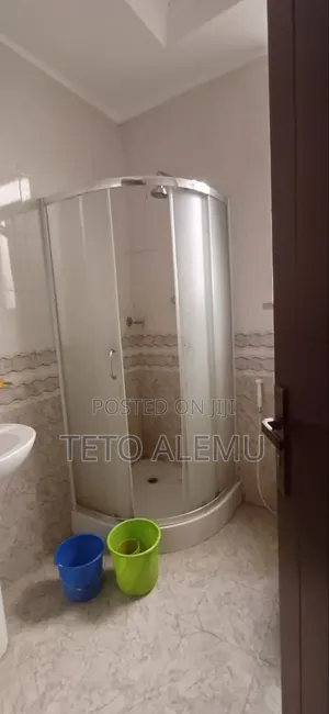 6bdrm House in የሚሸጥ 150 ካሬ ፎቅ የካ, Yeka for sale