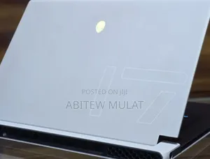 New Laptop Alienware M17x R2 16GB Intel Core I7 SSD 1T