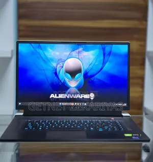 New Laptop Alienware M17x R2 16GB Intel Core I7 SSD 1T