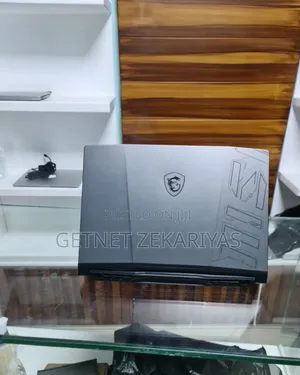 New Laptop MSI Pulse GL66 16GB Intel Core I7 SSD 512GB