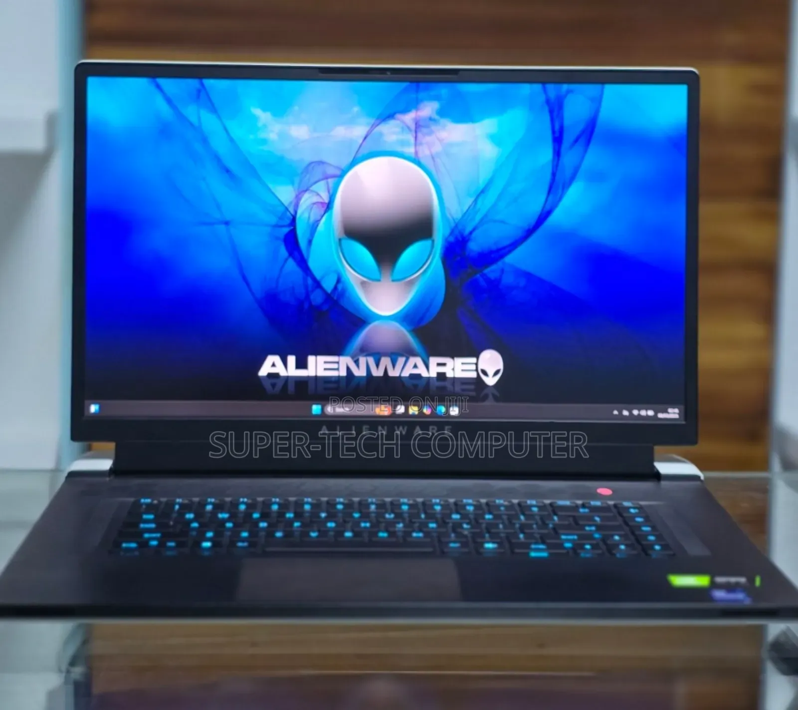 New Laptop Alienware M17x R2 16GB Intel Core I7 SSD 1T