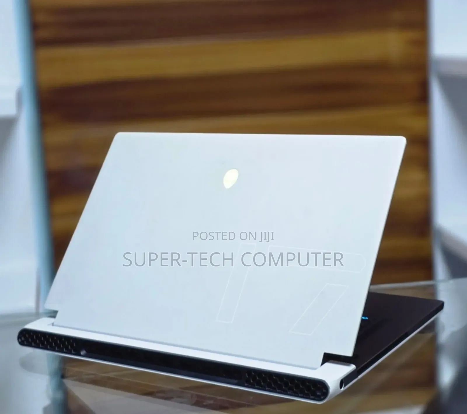 New Laptop Alienware M17x R2 16GB Intel Core I7 SSD 1T