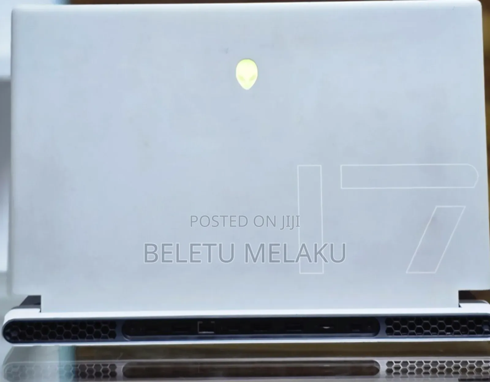 New Laptop Alienware M17x R2 16GB Intel Core I7 SSD 1T