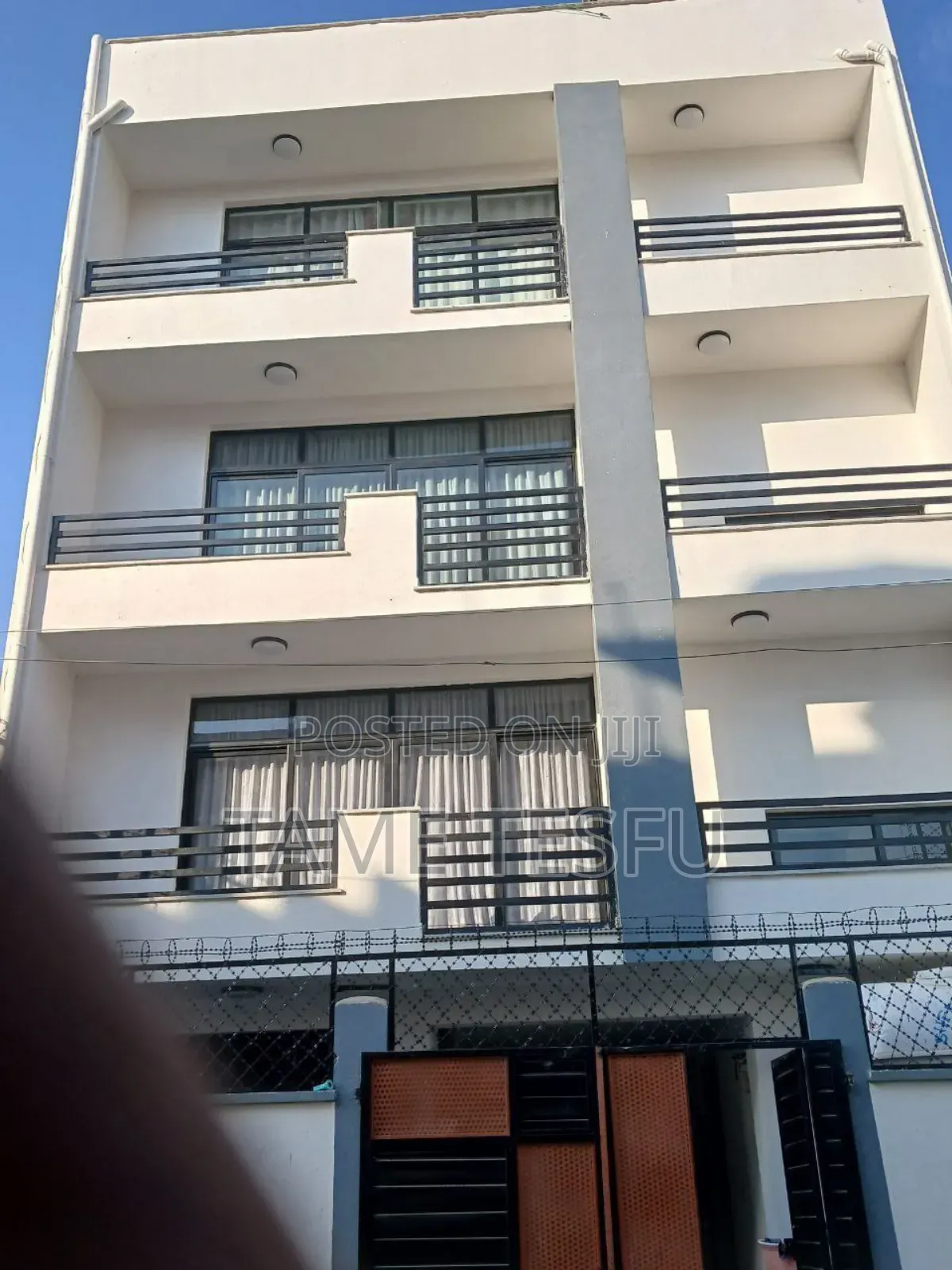 6bdrm House in Arabasa, Bole for sale