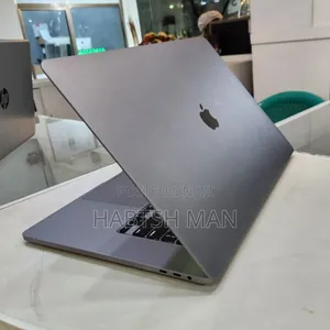 Photo - New Laptop Apple MacBook Pro 2019 16GB Intel Core I9 SSD 1T