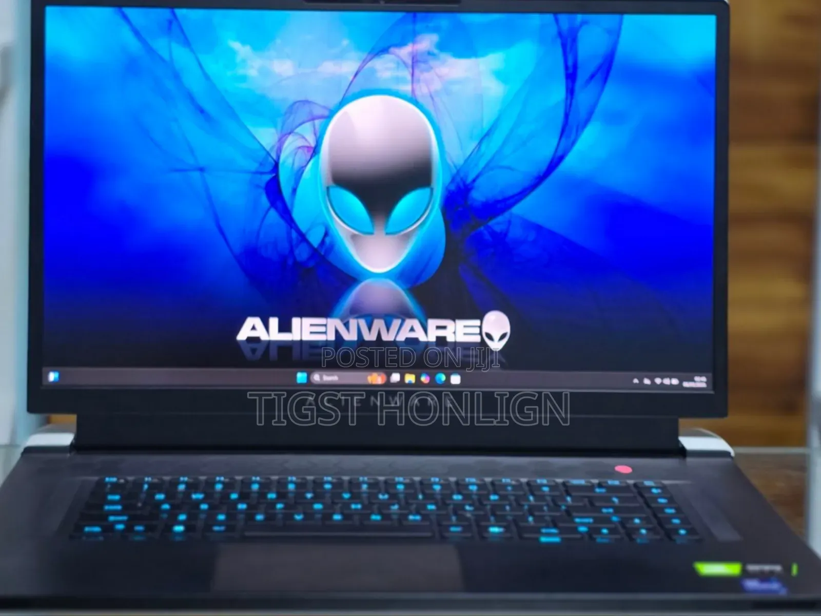 New Laptop Alienware M17x R2 16GB Intel Core I7 SSD 1T