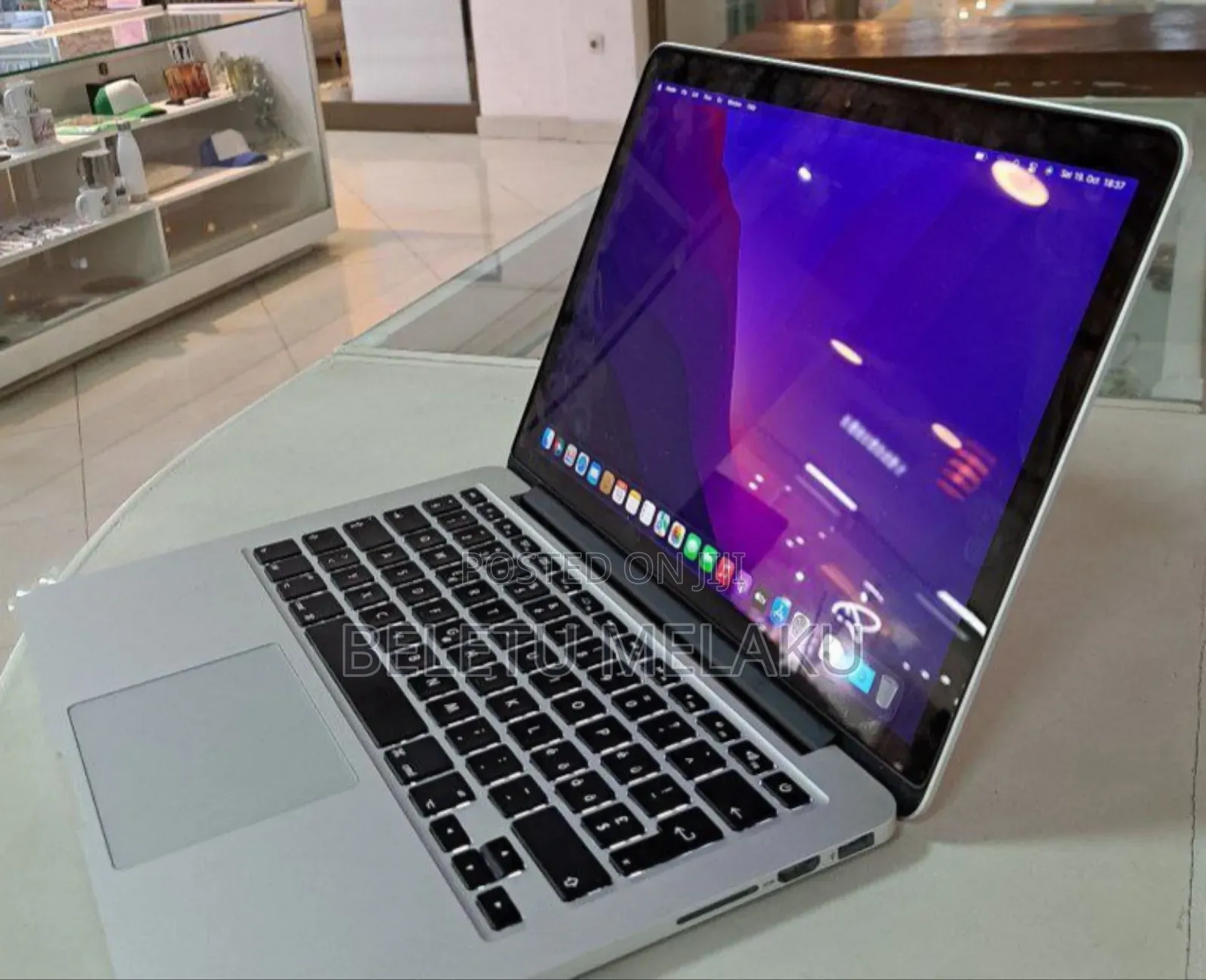 New Laptop Apple MacBook Pro 8GB Intel Core I5 SSD 256GB