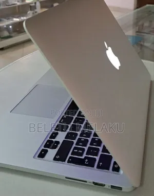 New Laptop Apple MacBook Pro 8GB Intel Core I5 SSD 256GB