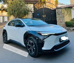 Toyota bZ4X 2022 White