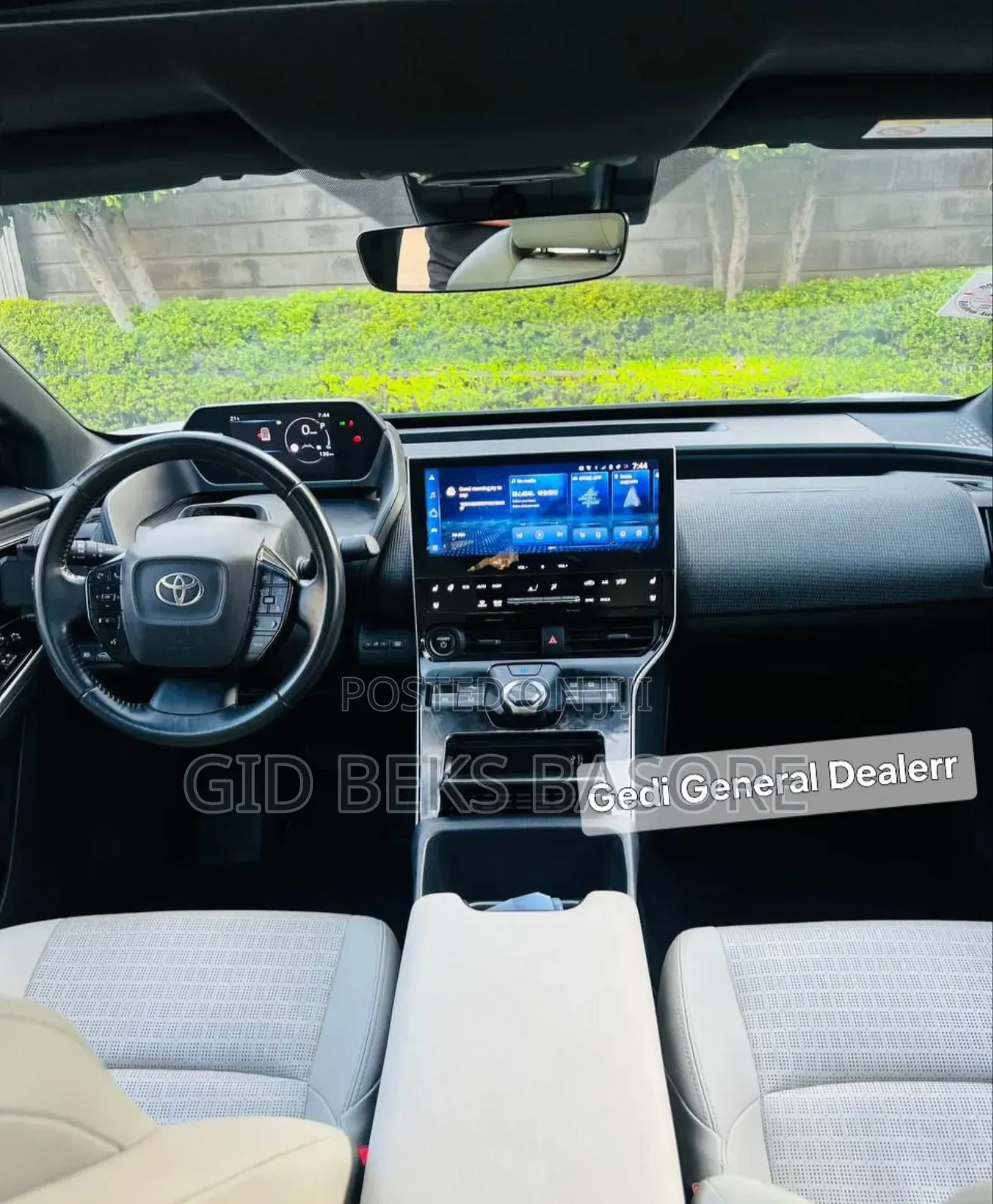 Toyota bZ4X 2022 White