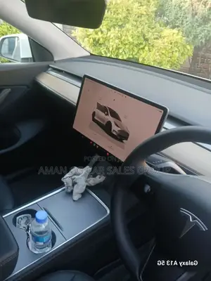 Tesla Model Y 2024 White