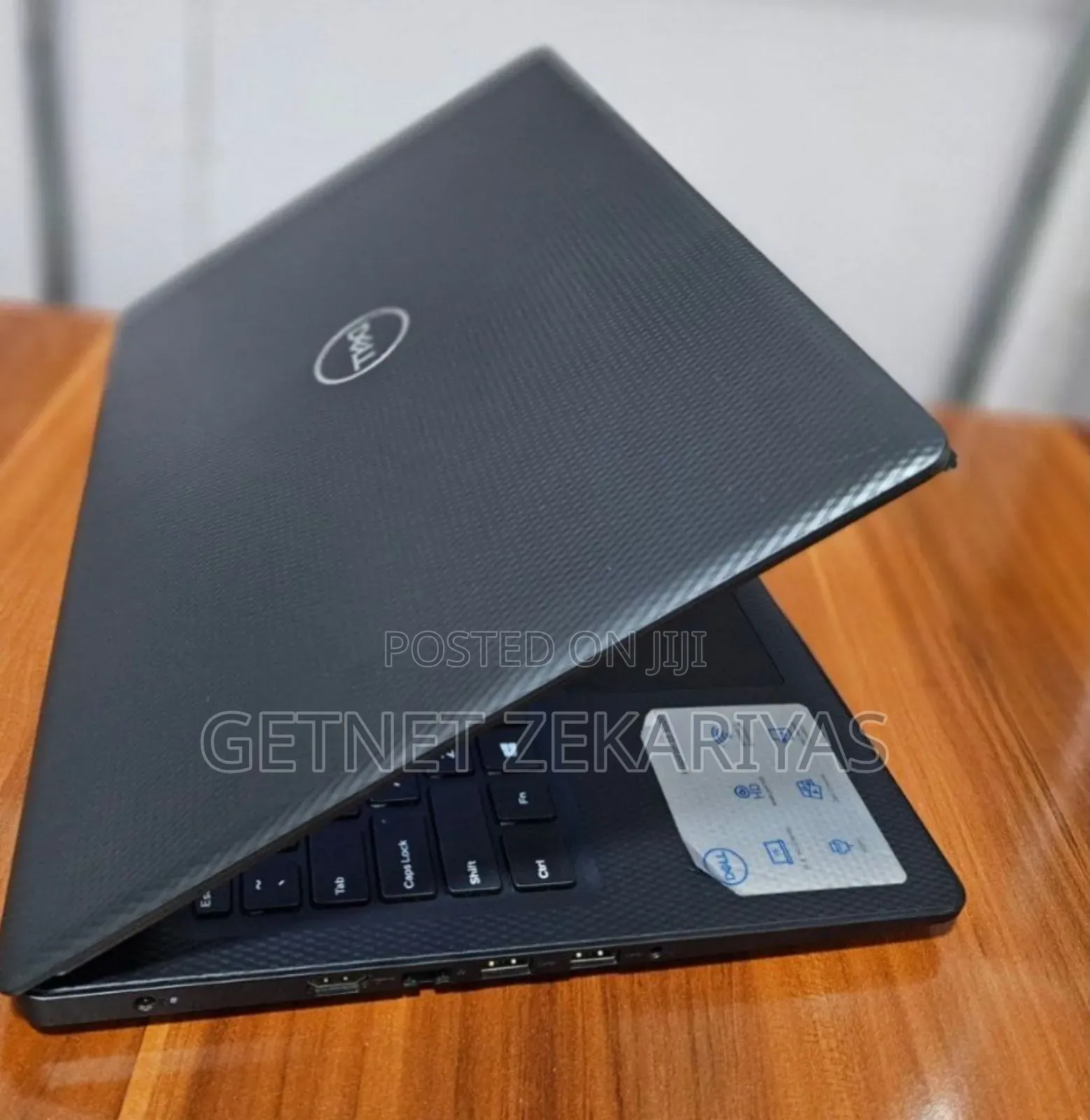 New Laptop Dell Inspiron 15 8GB Intel Core I5 SSD 1T