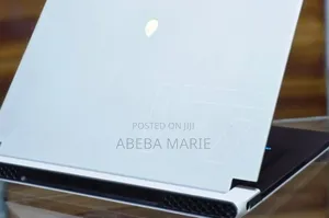 New Laptop Alienware M17x R2 16GB Intel Core I7 SSD 1T