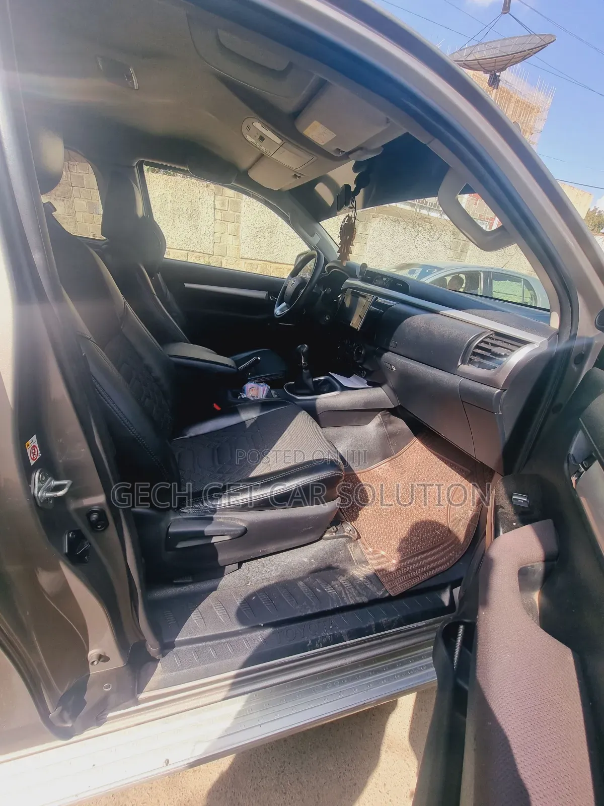 Toyota Hilux 2018 Gold