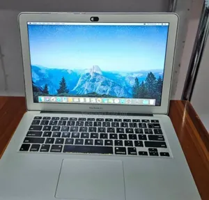 Photo - New Laptop Apple MacBook Air 2017 8GB Intel Core I5 SSD 128GB