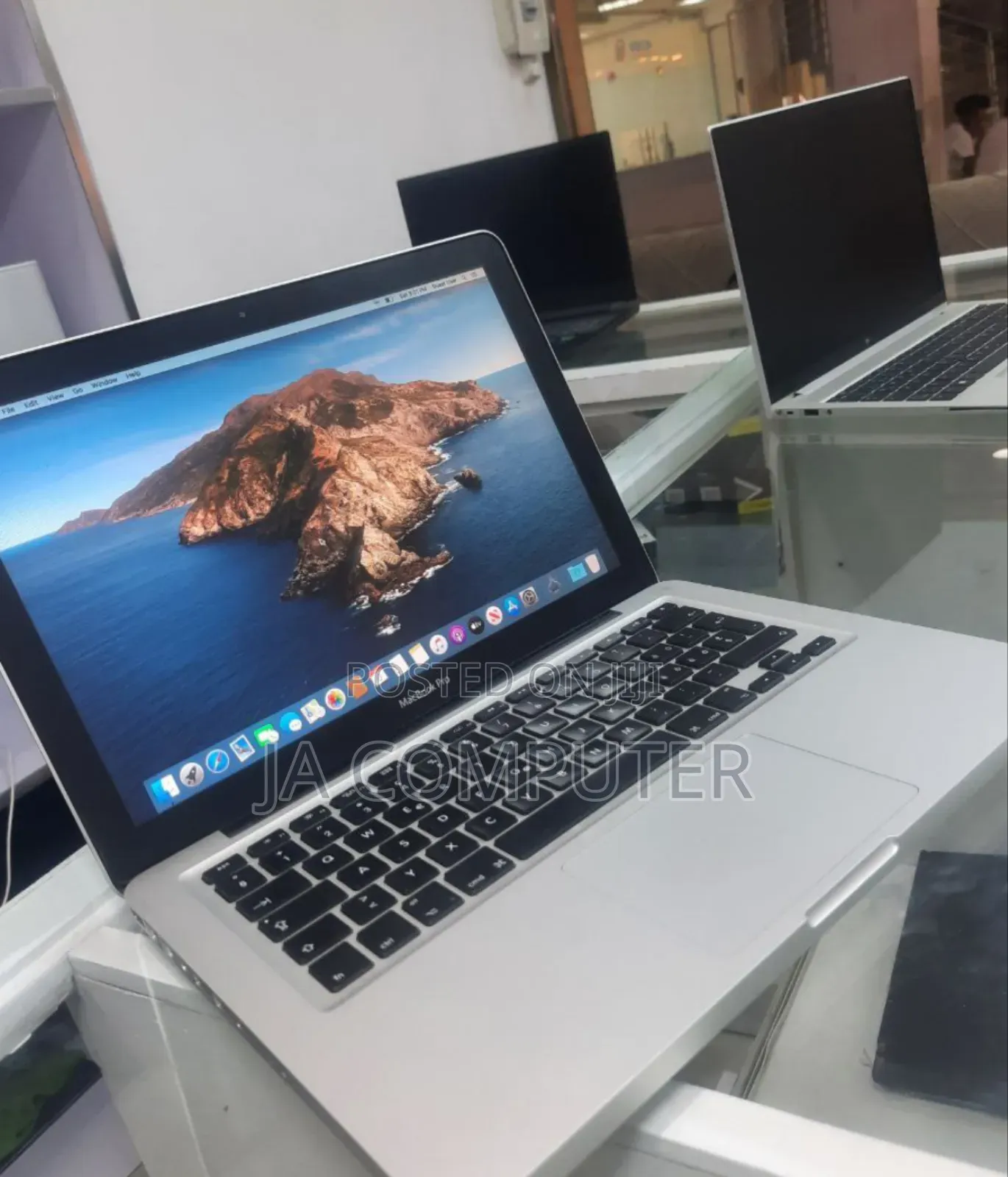 New Laptop Apple MacBook Pro 2012 4GB Intel Core I5 SSD 128GB