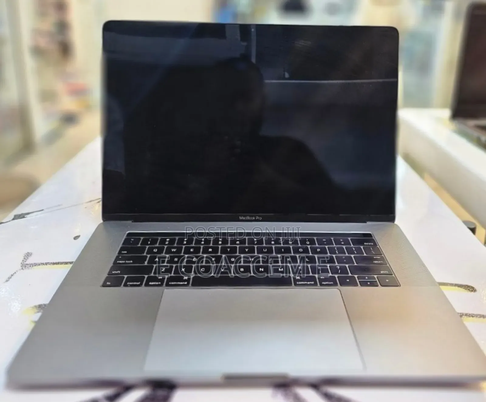 Laptop Apple MacBook 16GB Intel Core I7 SSD 512GB