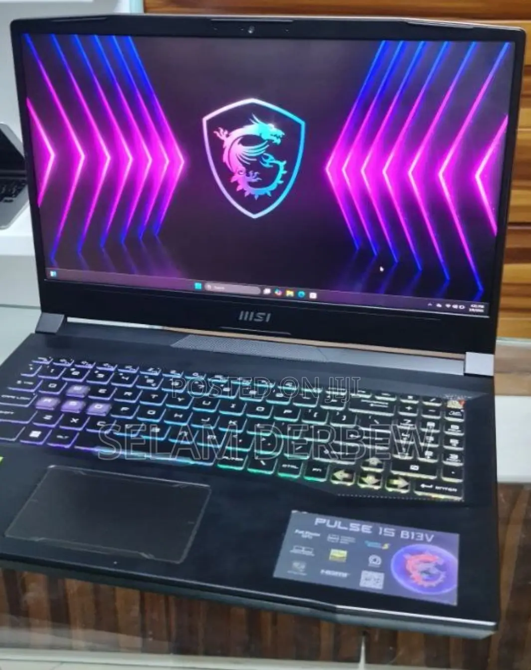 New Laptop MSI Pulse GL76 16GB Intel Core I7 SSD 512GB