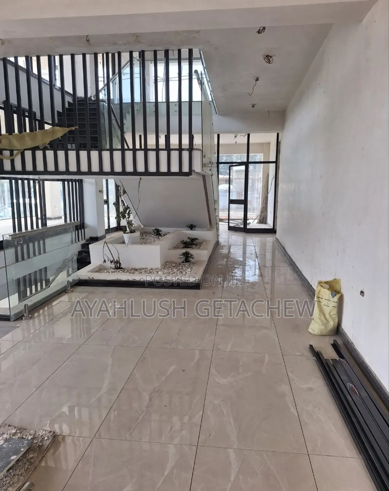 Comercal Space for Rent