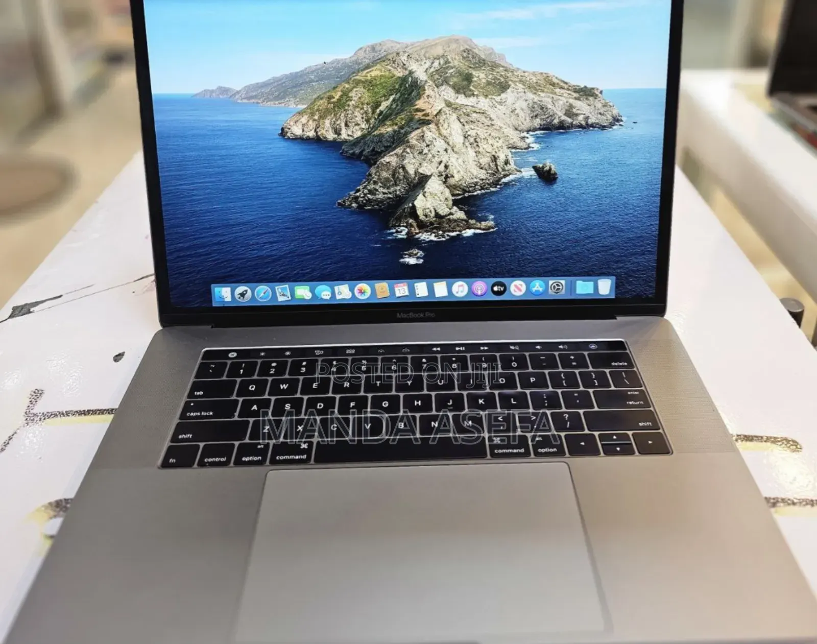 New Laptop Apple MacBook Pro 2016 16GB Intel Core I7 SSD 512GB