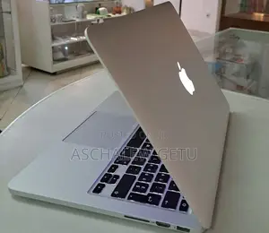 New Laptop Apple MacBook Pro 2019 8GB Intel Core I5 SSD 512GB