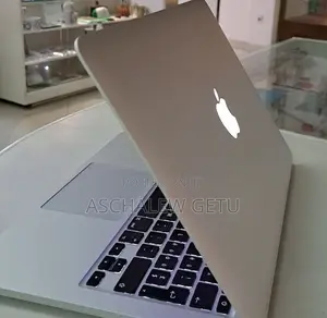 New Laptop Apple MacBook Pro 2019 8GB Intel Core I5 SSD 512GB
