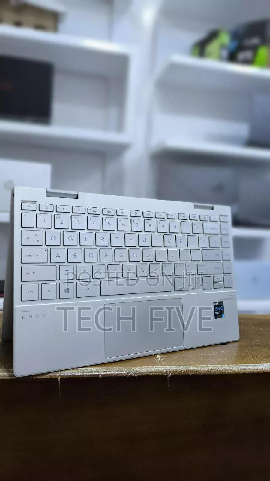 New Laptop HP Envy X360 8GB Intel Core I7 SSD 512GB