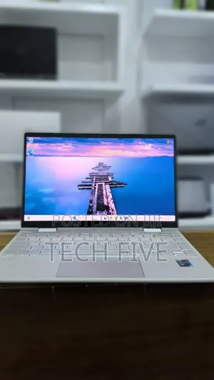 New Laptop HP Envy X360 8GB Intel Core I7 SSD 512GB