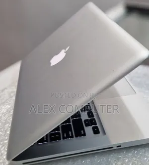 New Laptop Apple MacBook 2012 4GB Intel Core I5 HDD 500GB