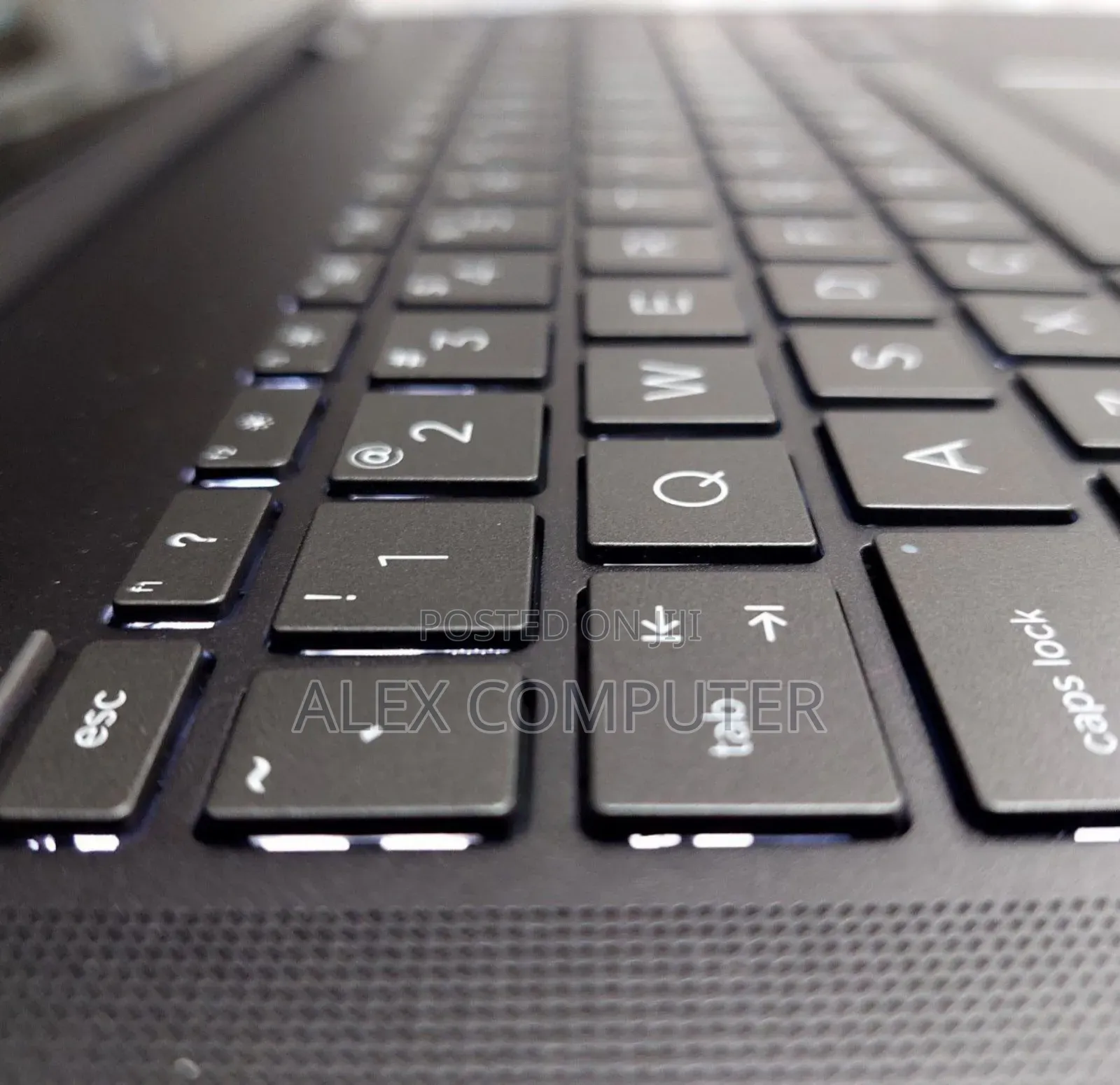 New Laptop HP Envy X360 16GB AMD Ryzen 7 SSD 1T