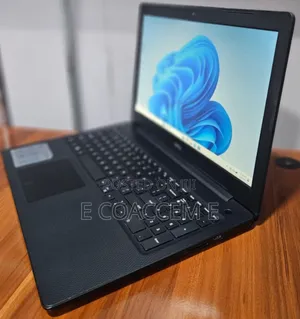 Photo - New Laptop Dell 8GB Intel Core I5 SSD 1T