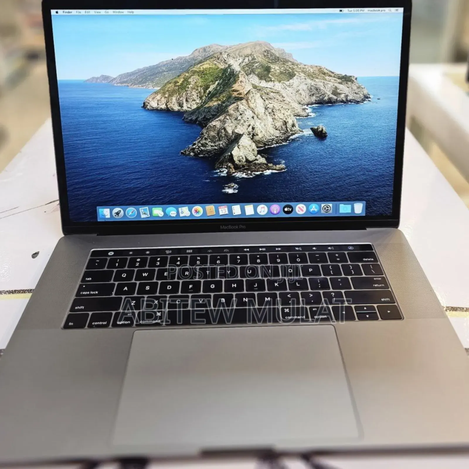 New Laptop Apple MacBook Pro 2016 16GB Intel Core I7 SSD 512GB