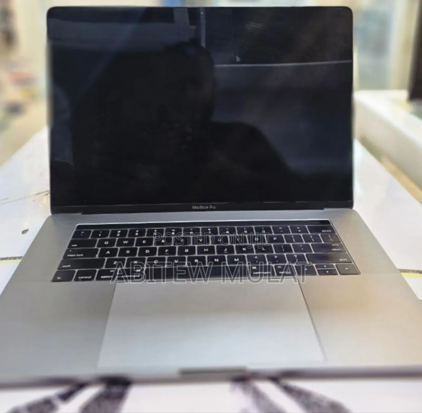 New Laptop Apple MacBook Pro 2016 16GB Intel Core I7 SSD 512GB